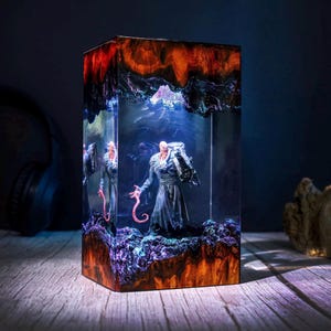 Neme.sis from Reside.nt Evil Resin Lamp, Handmade Epoxy Lamp, Zombies Night Light, Creepy Lamp, Gaming decor Gift ideas
