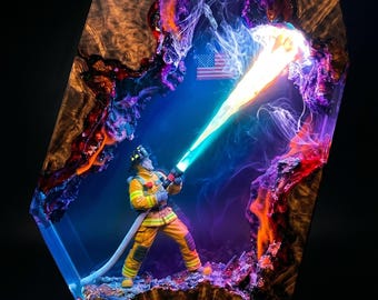 Feuerwehrmann Lampe, handgemachtes Harz LED Licht, Vatertagsgeschenk für Feuerwehrmann, Geschenk zum Ruhestand, Feuerwehrmann Schreibtisch Dekor