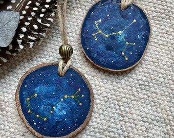 zodiac sign star constellation scorpio saggitarius gemini aries pisces taurus Cancer Fische Schütze Anhänger Stier Zwilling Krebs wood charm