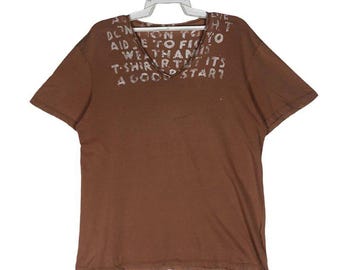 T-Shirt mit V-Ausschnitt in Schwarz von Maison Margiela