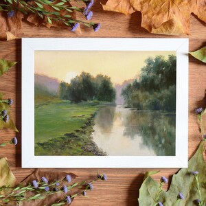 Arte original de rio na floresta, pintura a óleo vintage da natureza, paisagem aquática, arte de parede romântica em cores neutras, rio clássico com árvores e água. White frame