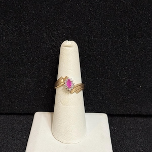 Vintage 14K Yellow Gold Ruby and Diamond  Size 6 3/4 Ring