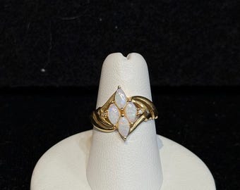 Vintage 14K Yellow Gold Opal Ring Size 6