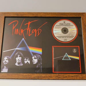 PINK FLOYD &quot; Dark Side Of The Moon &quot; Framed CD / Wall Display