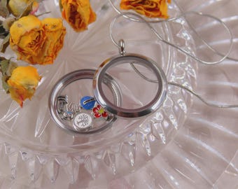 Floating Locket - Customizable 1" Memory Keeper, Keepsake Pendant, Personalized Charms - Sentimental Jewelry Gift