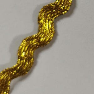 Decorative Ric Rac Leaf Trim ribbon braid gold silver holly vine 5mm wide per metre lengths sewing crafts diy projects polyester trimming Guld