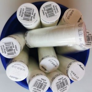Mettler Glow in the dark sewing thread polyester 109 yard /100m reel super strong high quality colour 1260 light activated top quilting