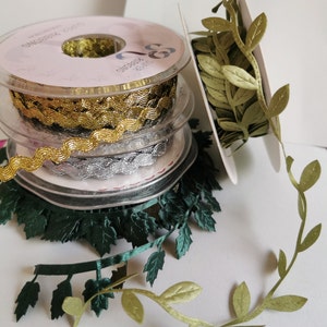 Decorative Ric Rac Leaf Trim ribbon braid gold silver holly vine 5mm wide per metre lengths sewing crafts diy projects polyester trimming bild 1