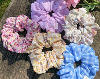 Scrunchies, coleteros de algodón, scrunchie cottagecore, scrunchies de flores y románticos