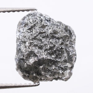 4.80 CT, 11.8 X 10.2 X 4.4 MM, Natural Loose Rough Beautiful Black Color Raw Uncut Diamond For Birthday Gifts, Rough Diamond Jewelry, S1522