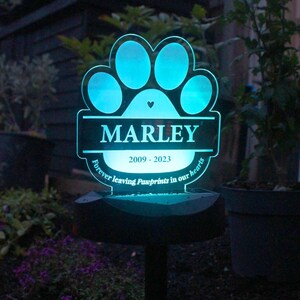 Personalised Pet Memorial Outdoor Solar Light | Memorial Garden Decor imagem 1