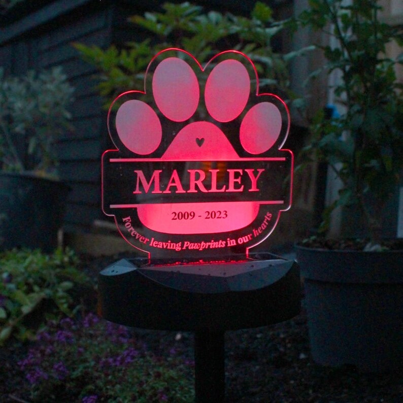 Personalised Pet Memorial Outdoor Solar Light | Memorial Garden Decor imagem 8