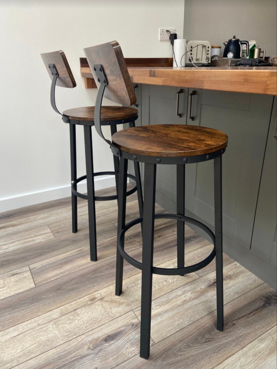 Sillas de bar taburetes altos estilo industrial vintage, rotación de 360 °  sillas de madera para encimera de cocina con reposapiés, fácil de montar