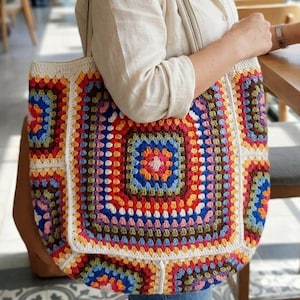 Extra Large Crochet Granny Square Tote – Oversize Boho Shoulder Bag with Faux Leather Straps