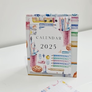 Pastell Pen Pot Tischkalender |2025 Kalender