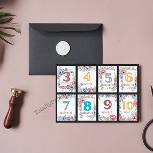 Nouvelles cartes d’étape unisexes pour bébé fleuries | | cadeaux baby shower | souvenirs | d’accessoire photo pour bébé 24 cartes | Médias sociaux Baby Photo Prop