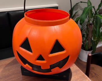Vintage blow mold pumpkin trick or treat candy pail/ jack o lantern candy blow mold pail