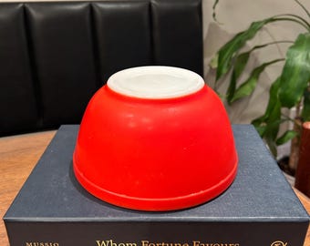1940’s Red Pyrex Near Mint Pyrex Primary Nesting Bowl / vintage red Pyrex 402 bowl / red Pyrex 402 nesting bowl