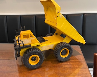 Vintage 1970’s Metal Yellow Dump Truck
