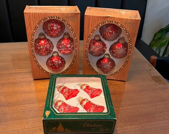 Set von 12 Vintage Glasornamenten - rot und gold