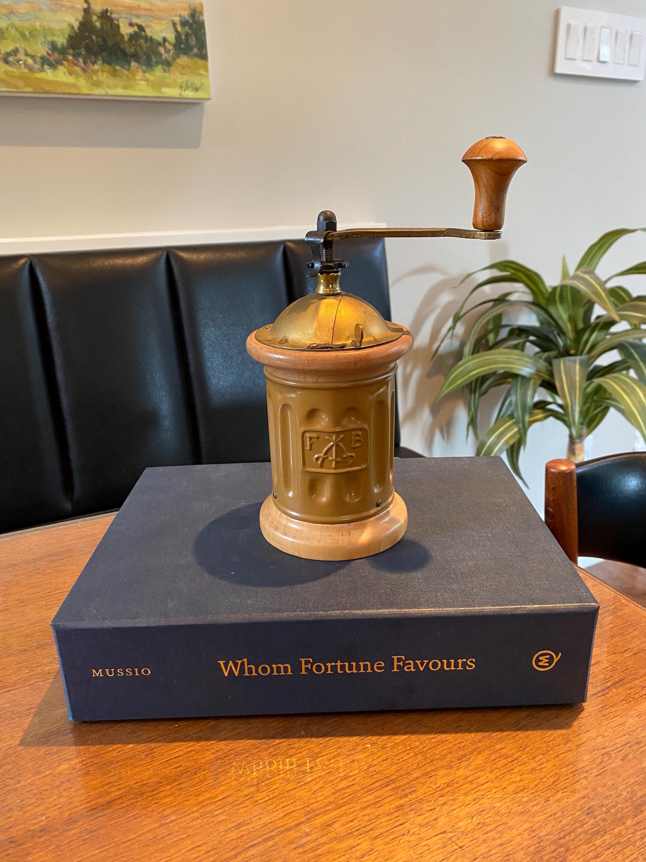 TRE SPADE イタリア製 ヴィンテージコーヒーミル グラインダー 古道具 Tre spade coffee grinder - Etsy 日本