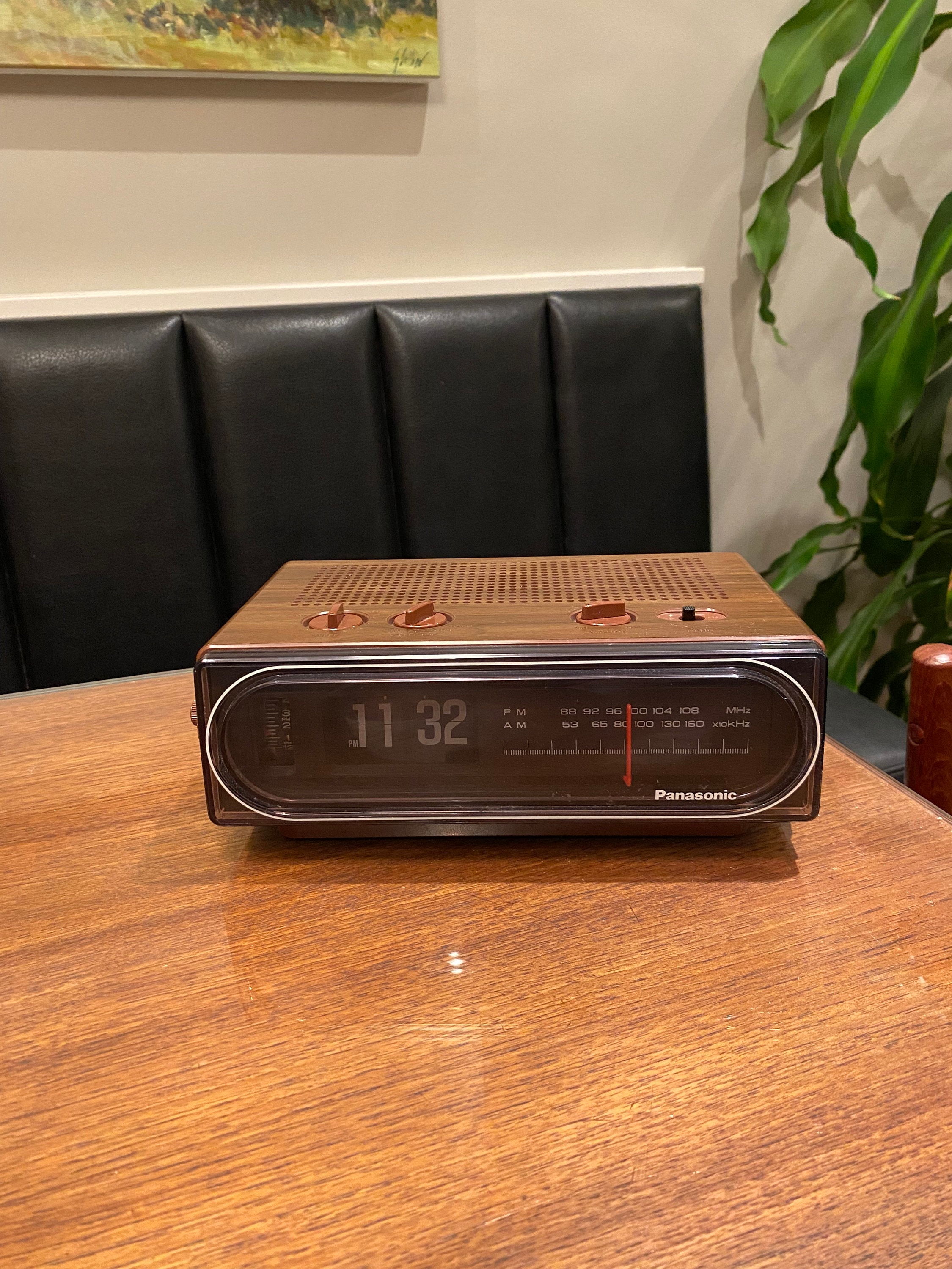 Vintage Panasonic RC-6010 Wood Grain Flip Clock / Vintage Flip