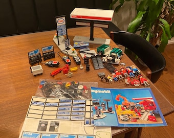 Vintage Near Complete 1981 Playmobil Esso gas station / vintage esso toy gas station / vintage toy esso station made in Germany by geobra