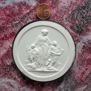 P231 Beneficentia Kamee Gipsabdruck Intaglio Reproduktion signiert