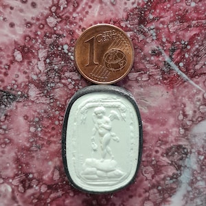 P71 Amor auf einem Felsen Kamee Gipsabdruck Intaglio