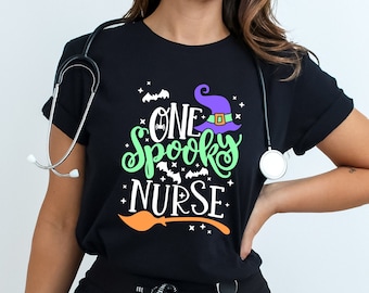 Uma camisa assustadora de enfermeira, camisa assustadora de Halloween, camisa de Halloween, camiseta de doces ou travessuras de bruxa, camisetas de enfermeira de Halloween, camisa de enfermeira de Halloween