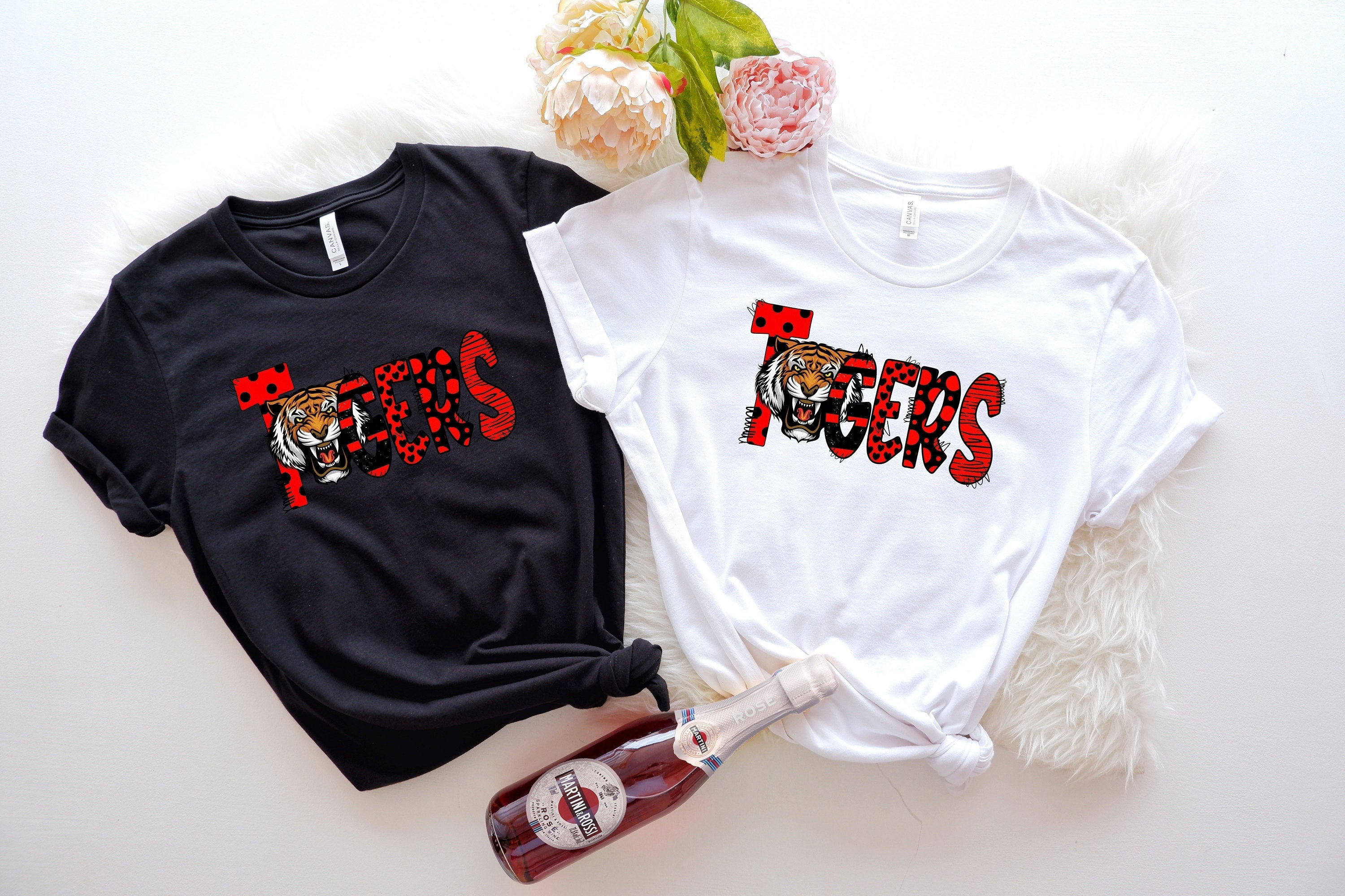 Tigers Shirt, Go Tigers, Game Day Shirt, Team Spirit Tee, Baseball Mom Sunday Football, Cute Football Shirt, Tiger Spirit Shirt, Tiger Mom