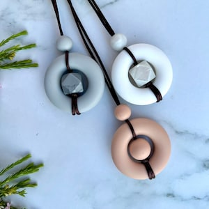 Fidget Stimming Silicone Necklace| Breastfeeding Nursing| For ADHD, Autism, ASD, PDD| Beaded Necklace | Mommy| Mother&#39;s Day| Baby Gift