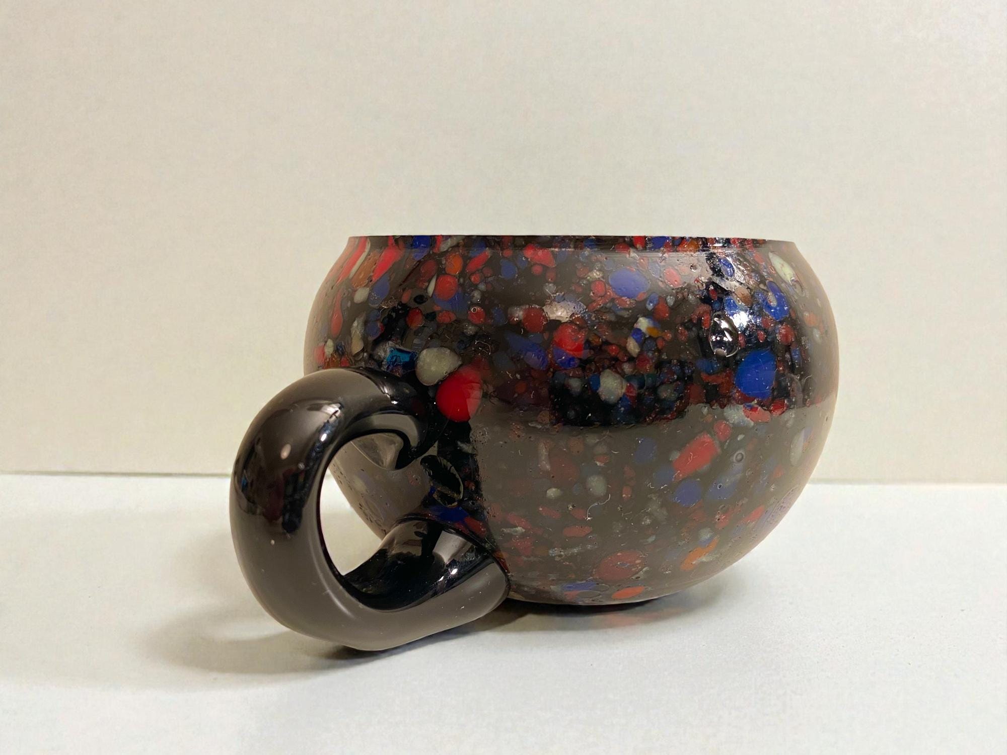Lot De 12 Tasses Vintage En Verre De Bohême Tchécoslovaquie - 25 Cl, Couleurs Irisées