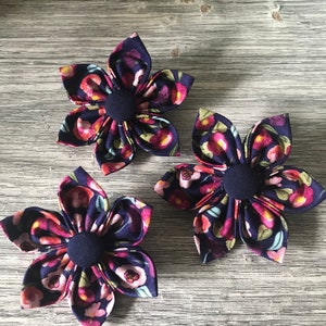 Navy Floral Collar Flower