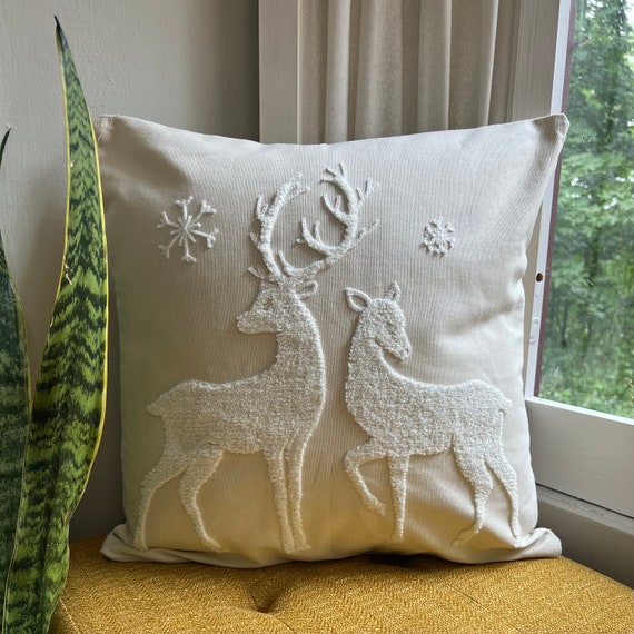 Winter Deer Embroidered Throw Pillow Cover, Holiday Pillows, Rustic Holiday  Decor, Christmas Decorating, Fits 18x18 or 20x20 Inserts 