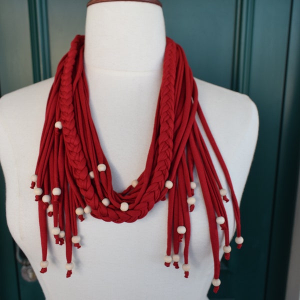 Collier en tissu de t-shirt rouge - Collier alternatif décontracté