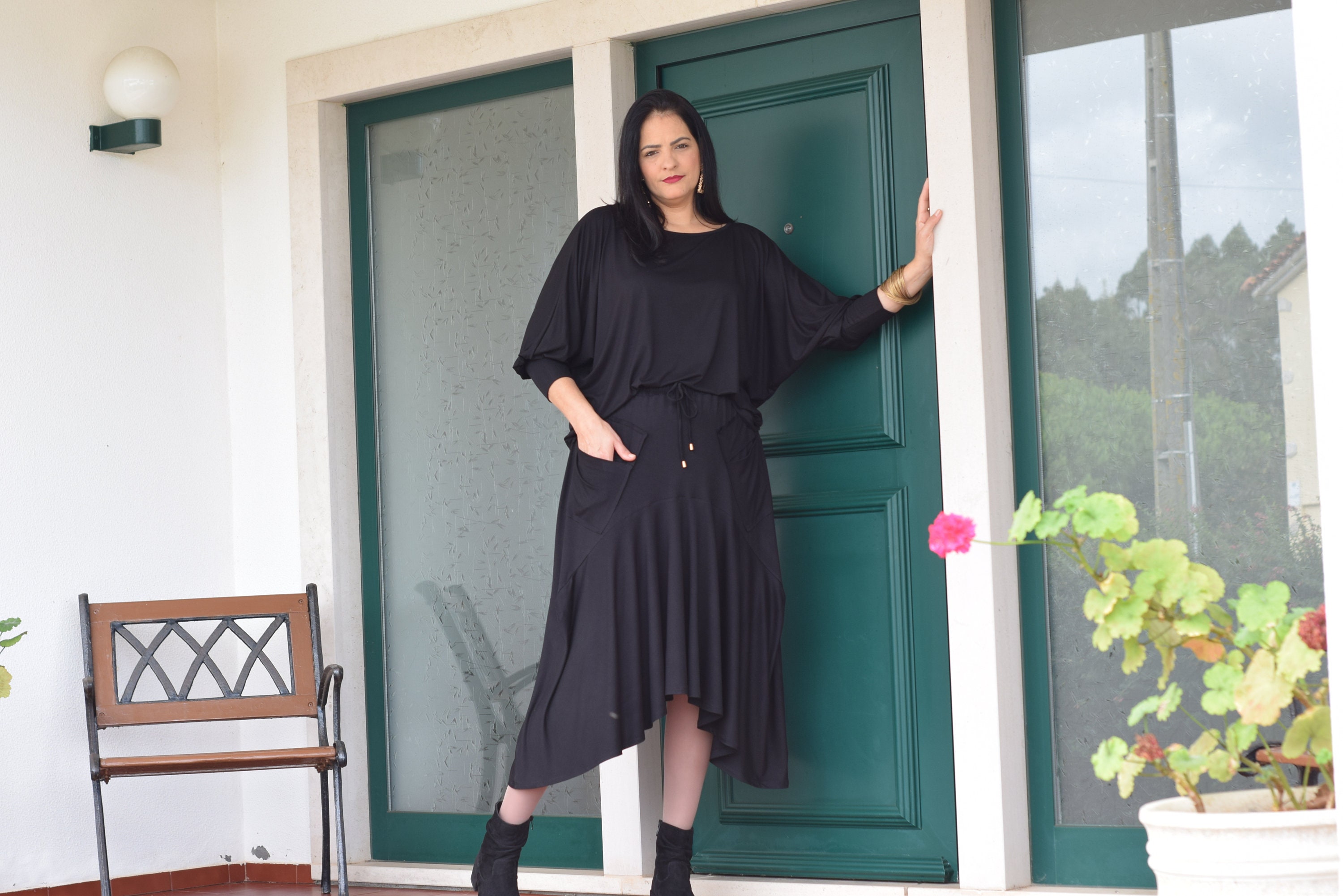 Set asymmetrischer Plus Size Midi Rock mit Oberteil, L - 5XL, in 6 Farben erhältlich, 2-teiliges Boho Outfit, Schwarzes Kleidungsset