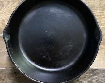 Vintage Cast Iron, Frying Pan, 10 1/4", Made in USA