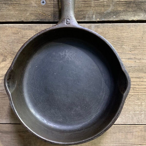 1960s/70s Unmarked Wagner Ware No. 3 "H", Cast Iron Skillet, 6.5"