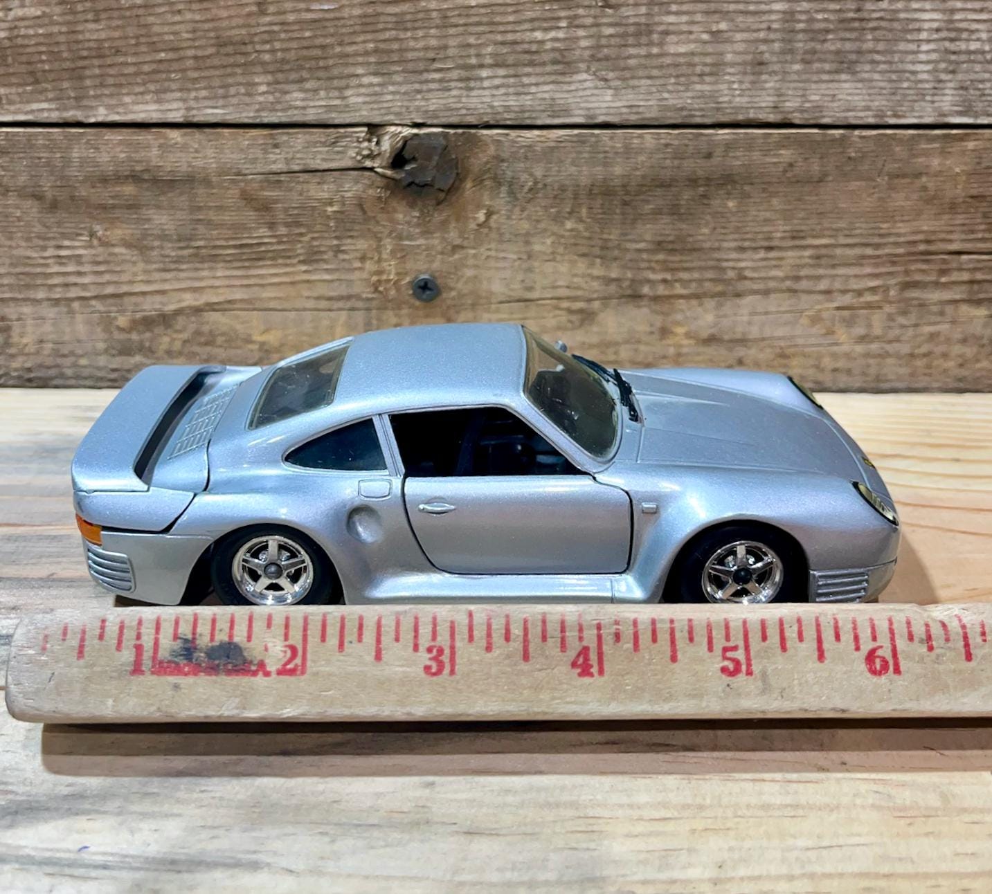 Revell Porsche 959 1:24 ダイキャスト Revell Porsche 959 1:24 ダイキャスト Revell Silver Porsche 959