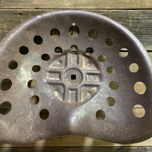 Antique Tractor Seat, Primitive Décor Seat, 14.5" x 12.5"