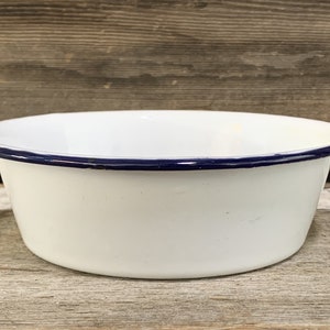 Vintage Enamelware, 12oz/1.5 Cup/0.75 Pint Bowl, White with Navy Trim