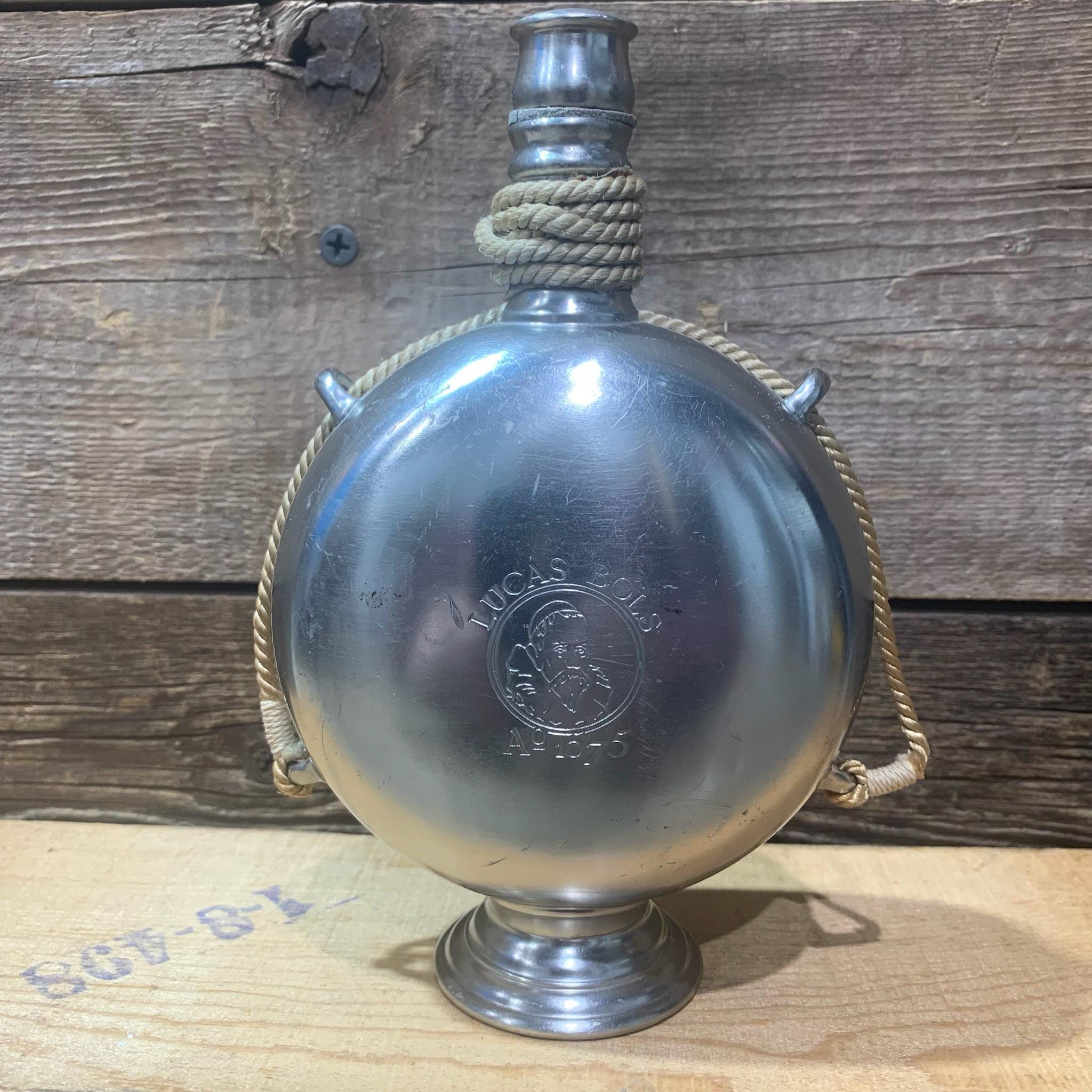 ヴィンテージ LUCAS BOLS ダイスカップ ダイス8個 ヴィンテージ LUCAS BOLS ダイスカップ ダイス8個