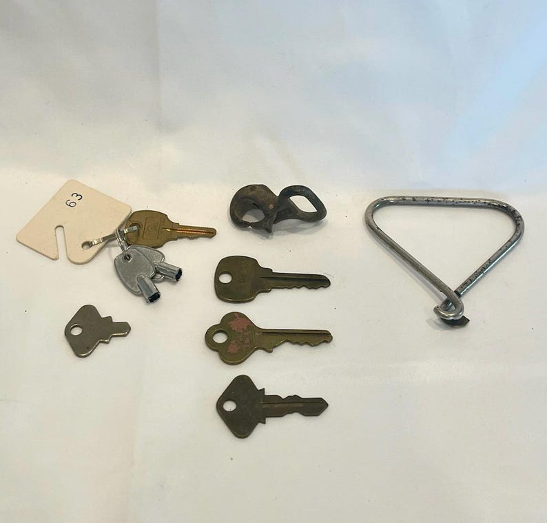 Key Related Object Vintage House Keys, Lock Keys, & Other, Set of 9 - Etsy