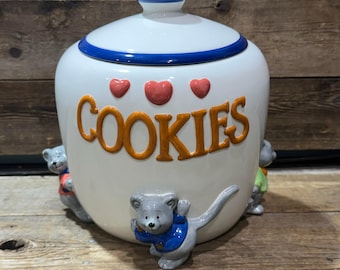Vintage Lenox Bunny Rabbit Cookie Jar - Poppies on Blue Pattern