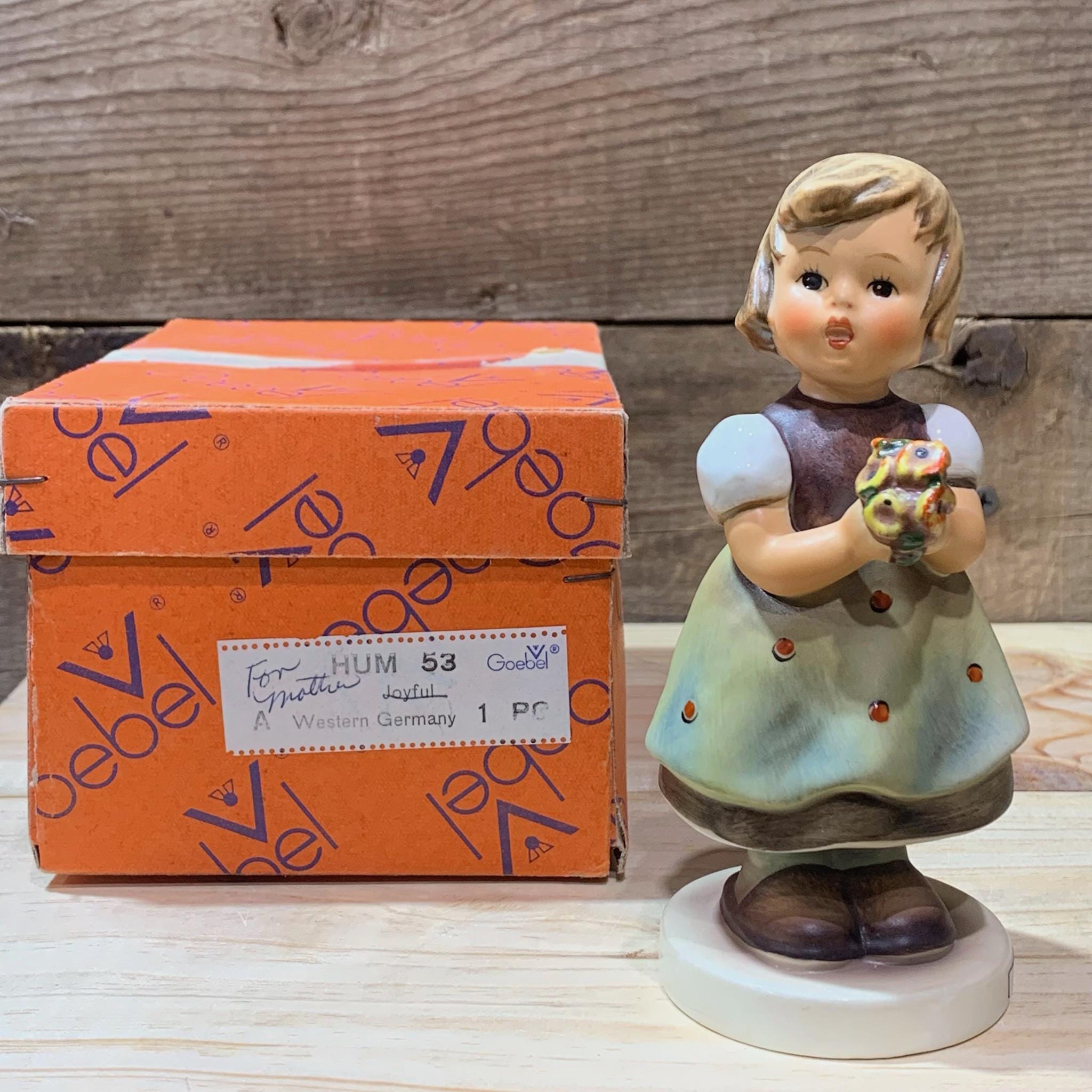 ゲーベル人形　レアな箱入ビンテージの1972年のクリスマスプレート！可愛いです！ ゲーベル人形 レアな箱入ビンテージの1972年のクリスマスプレート