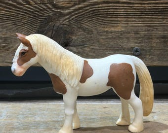 Terra de Battat, Pinto Tinker Horse