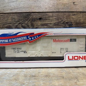 1970s Lionel, MPC-Era, FMC 9042, Autolite Spark Plugs, Boxcar, O Gauge, In Box