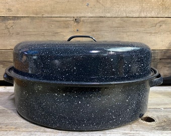 Vintage Enamelware, Roasting Pan, 14.5", Black Speckled, Leaf Pattern