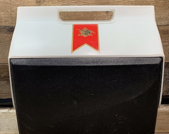 Nevera portátil Igloo Little Playmate de Anheuser-Busch, 1977, 8 cuartos